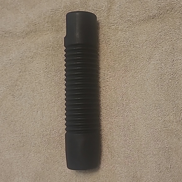 Mossberg 500/590 foregrip OEM - Picture 2 of 3